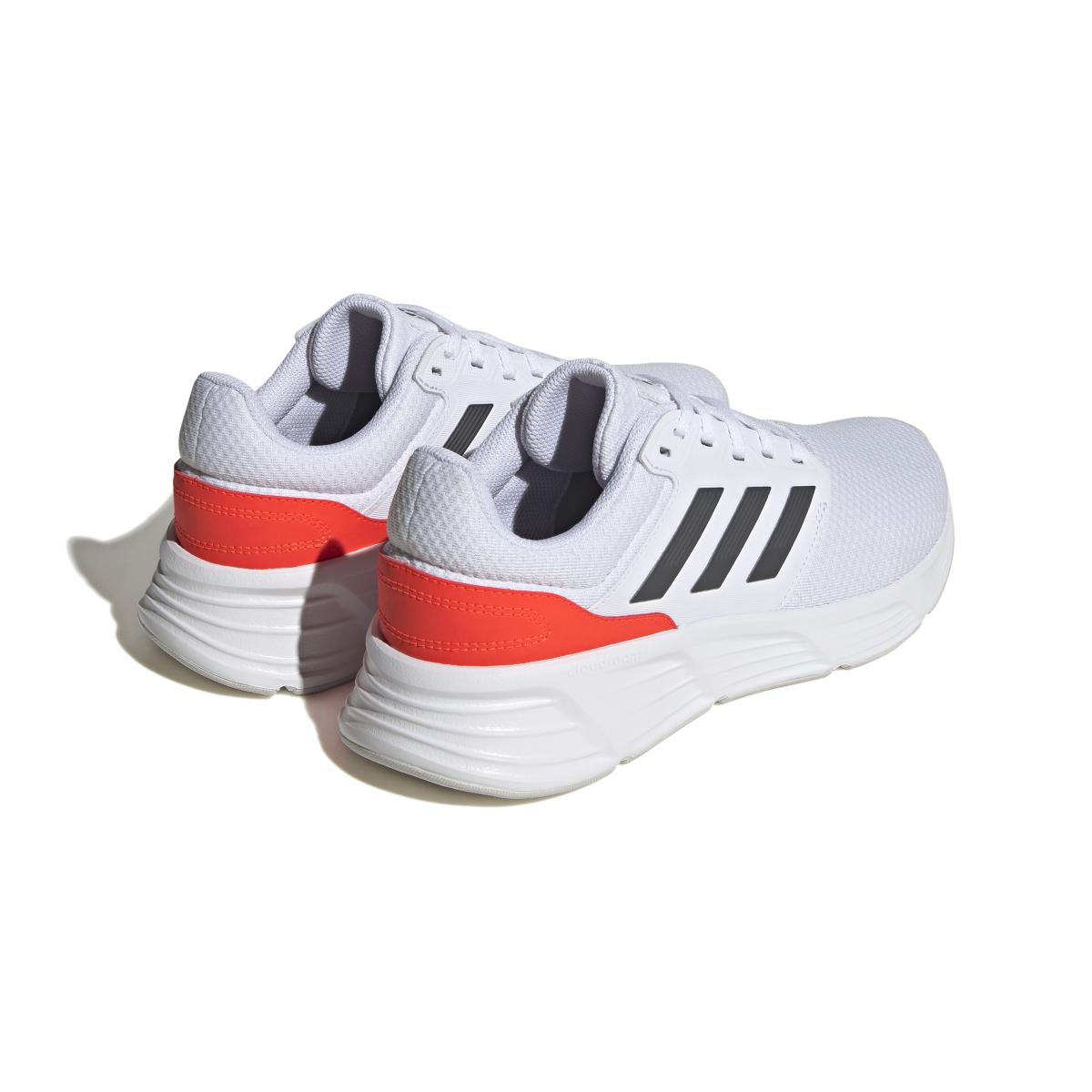 product/a/d/adidas_hp2419_7_footwear_photography_back_lateral_top_view_white_000.jpg