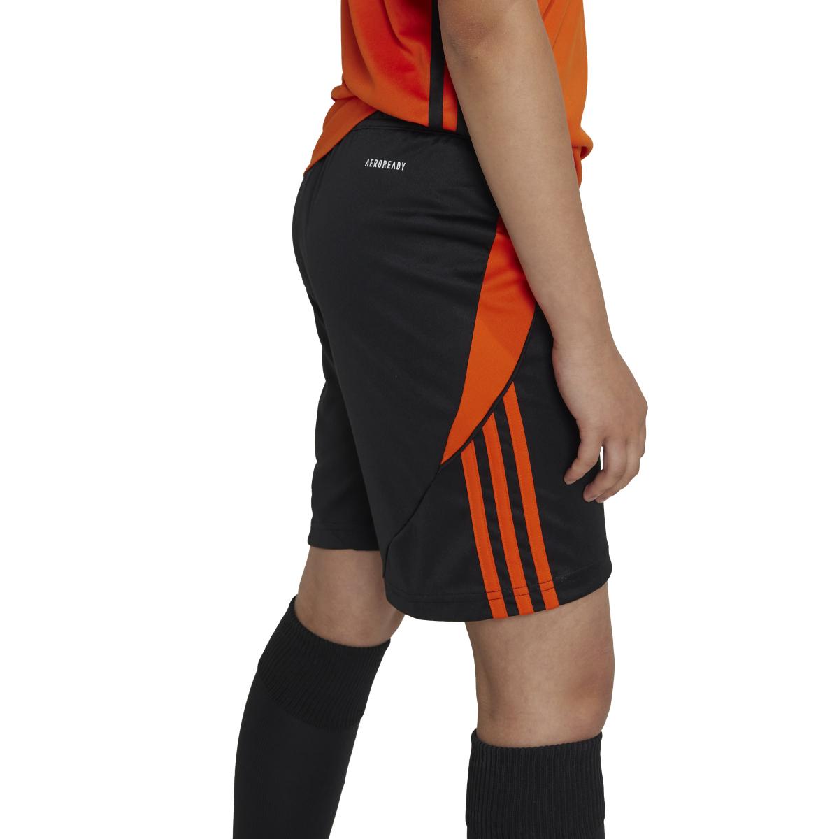 product/a/d/adidas_jj1163_6_apparel_on_model_detail_view_1_white-nw112824.jpg