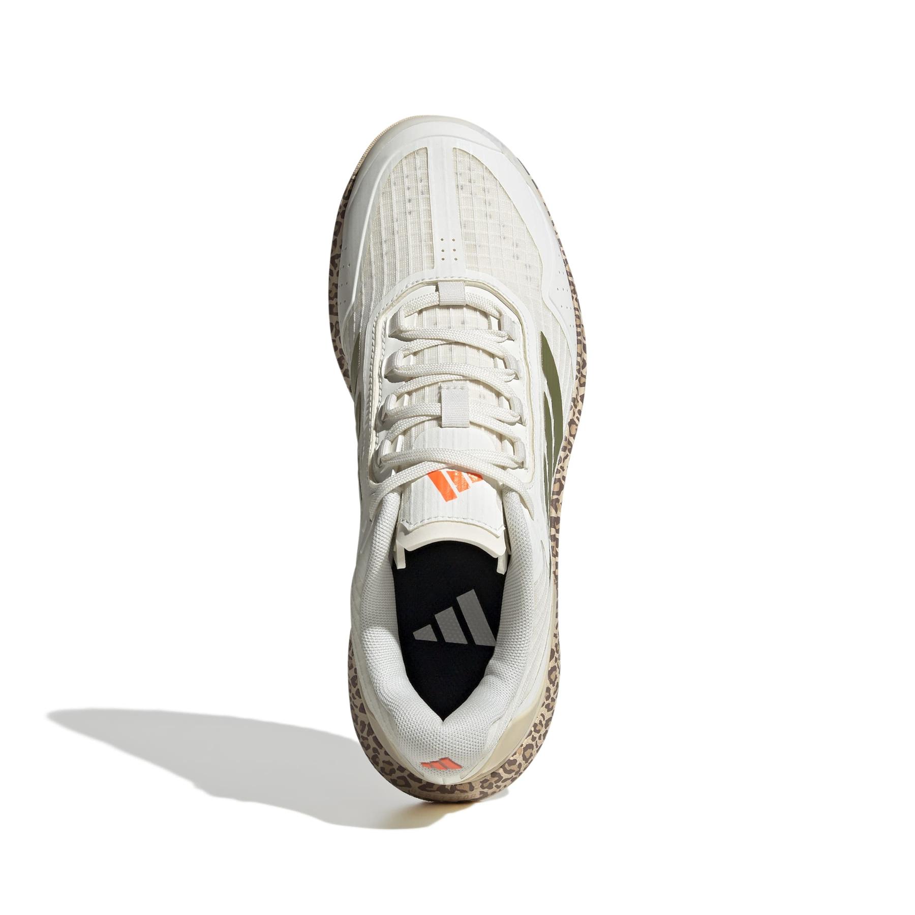product/2/0/2025_adidas_jh5718_3_footwear_photography_top_portrait_view_white.jpg