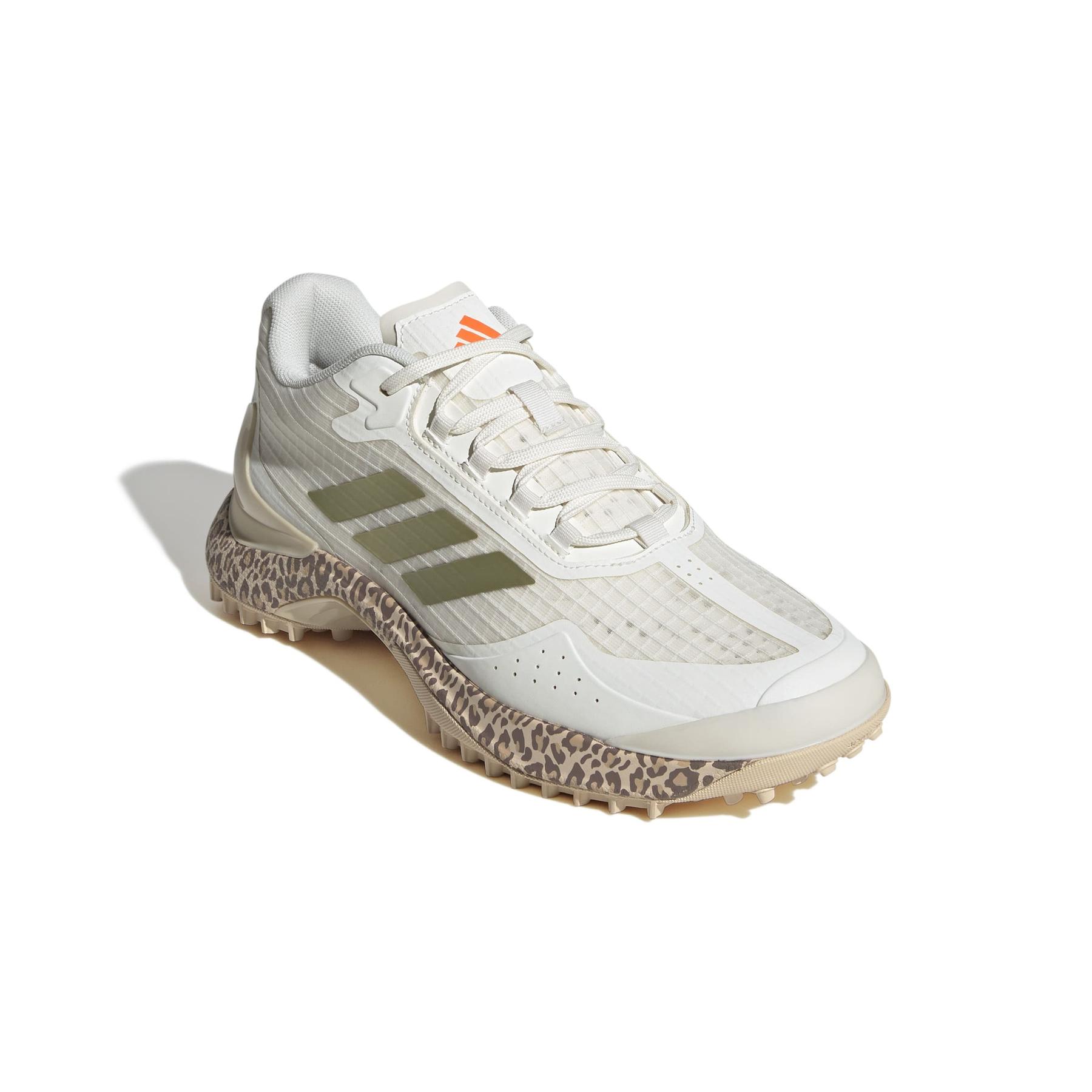product/2/0/2025_adidas_jh5718_6_footwear_photography_front_lateral_top_view_white.jpg