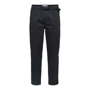 16082507-3765215-byxa-med-smal-benlangd-selected-garten-svart