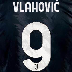 marking-005028-flockar-bort-juventus-turin-serie-a-vlahovic-9-2022-23-vit-svart
