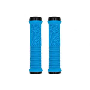 pose1205-handtag-sensus-disisdaboss-vatten-148-mm