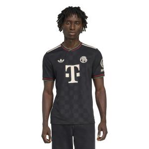 ke6801-bayern-munchens-tredje-troja-2025-26-black-halivo