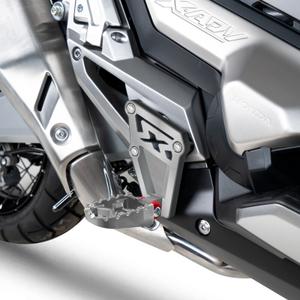hx7123-grundplatta-fotstod-barracuda-xadv-2017-2020-gra-tu