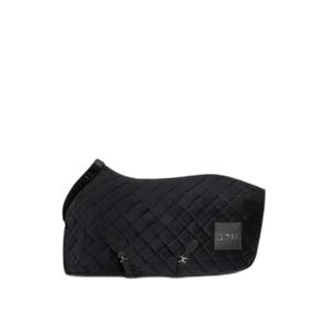 b4h0801-001-svettabsorberande-sadelskydd-for-hast-boss-equestrian-svart