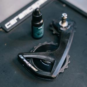 cs113490-hangare-for-vaxellada-ceramicspeed-rs-alpha-shimano-9250-8150-svart-tu