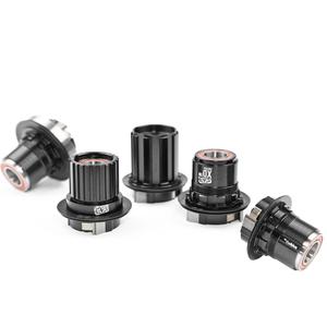 hbs50-103-kropp-med-frihjul-e-thirteen-shimano-xcx-gravel-svart-tu