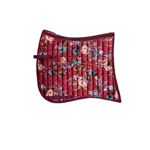 1-0908-6591004-8-pocket-dressyrmatta-med-blommor-for-hastar-edix-saddles-vinrod-65x55-cm