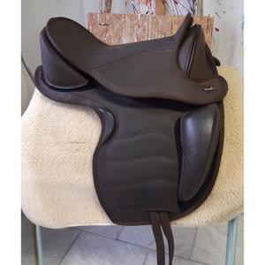 1-2009-0505005-dressyrsadel-for-hastar-edix-saddles-libre-brun