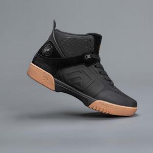 140000-skateboardskor-epic-brands-stomper-svart