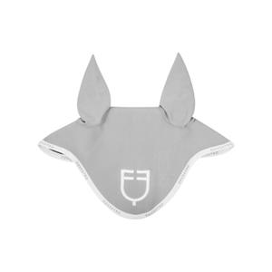 eth09023l-light-grey-white-kort-teknikmossa-med-logotyp-equestro-ljusgra-vit