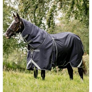 aaaf01-bjji-66-vattentatt-hasttacke-med-nackskydd-horseware-rambo-optimo-plus-0g-400g-navy-thunderstorm-grey-silver