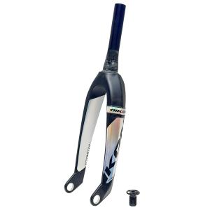 ikofork009-gaffel-ikon-carbon-pro-svart-holografisk-20-mm