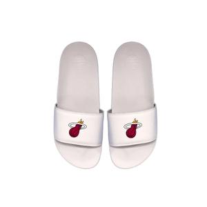 375433-10-intheatprimary-blanc-rouge-orange-miami-heat-tofflor-motto-vit-rod-orange