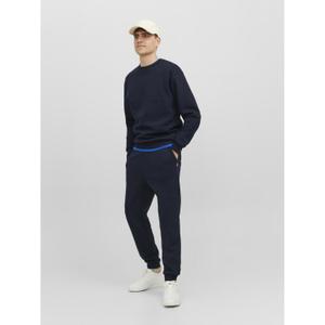 12249341-4385561-sweatshirt-med-rund-halsringning-jack-jones-jjebradley-marinbla-kavaj