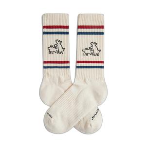 jl0762-beige-strumpor-jimmy-lion-athletic-keith-haring-two-dogs-beige