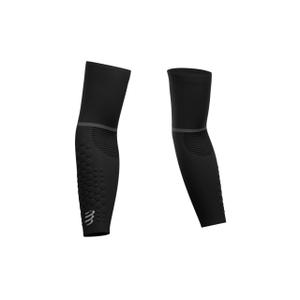 su00008b-kompressionshylsa-for-arm-compressport-armforce-ultralight-svart-vit