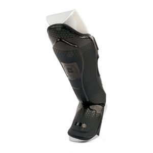 497075-497078-ben-och-fotskydd-for-kickboxning-montana-mk-protect-stealth-ce-approved-svart