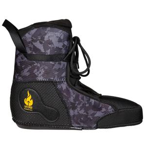 908458-skor-for-rullskridskoakning-myfit-crown-ii-black-camo