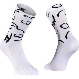 nwe89202339-white-black-strumpor-northwave-vibe-vit-svart