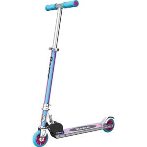 13073089-holografisk-scooter-i-specialutforande-razor-bla-tu