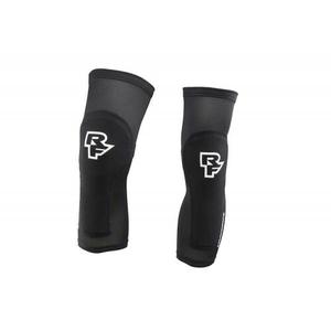 rfab00500-knastod-race-face-charge-stealth-svart-vit