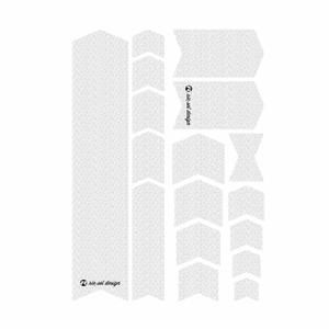 fp-f001-sats-med-skyddsfilm-for-ramen-riesel-design-frame-guard-clear-svart-tu