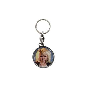 sdtuni26483-nyckelring-i-metall-sd-toys-chucky-tiffany-mangfargad-tu