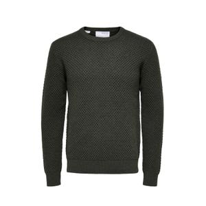 16086672-190509-jumper-selected-octavian-kolofonium