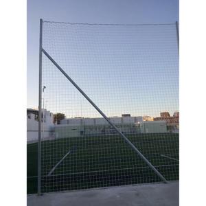 0509007-galvaniserad-metallstotta-for-skyddsnat-utan-forankring-softee-equipment-vit-tu