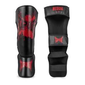 960014-1503-ben-skydd-i-konstlader-tapout-mescal-x2-svart-rod