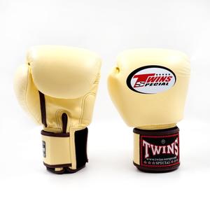 bgvl-3-vanila-10-oz-thaiboxningshandskar-twins-special-fbgvl-3-vanila