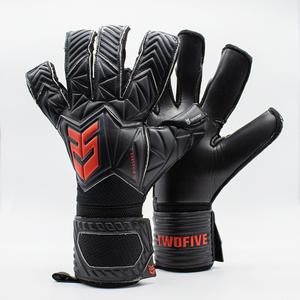 84365998030-malvaktshandskar-twofive-varsovia-12-advance-svart-rod
