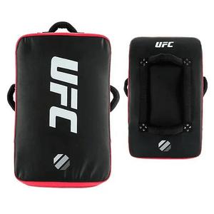 ufc-uhk-75360-slaende-skold-ufc-pro-svart-rod-tu