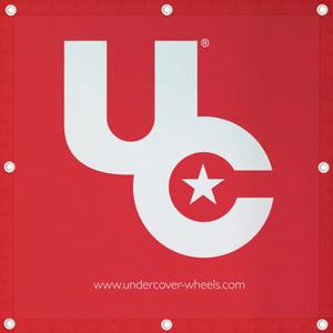 200547-banner-undercover-uc-rod-vit-100x100-cm